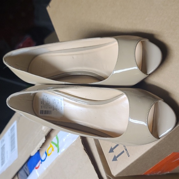 Cole Haan wedge shoes new no box with marks see photos size 8 - Picture 3 of 8